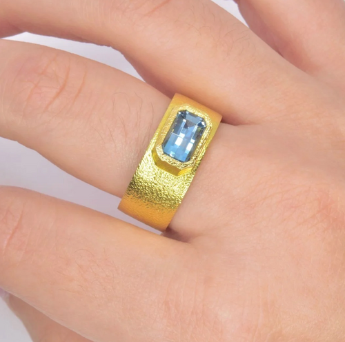 18K + Aquamarine Cigar Band