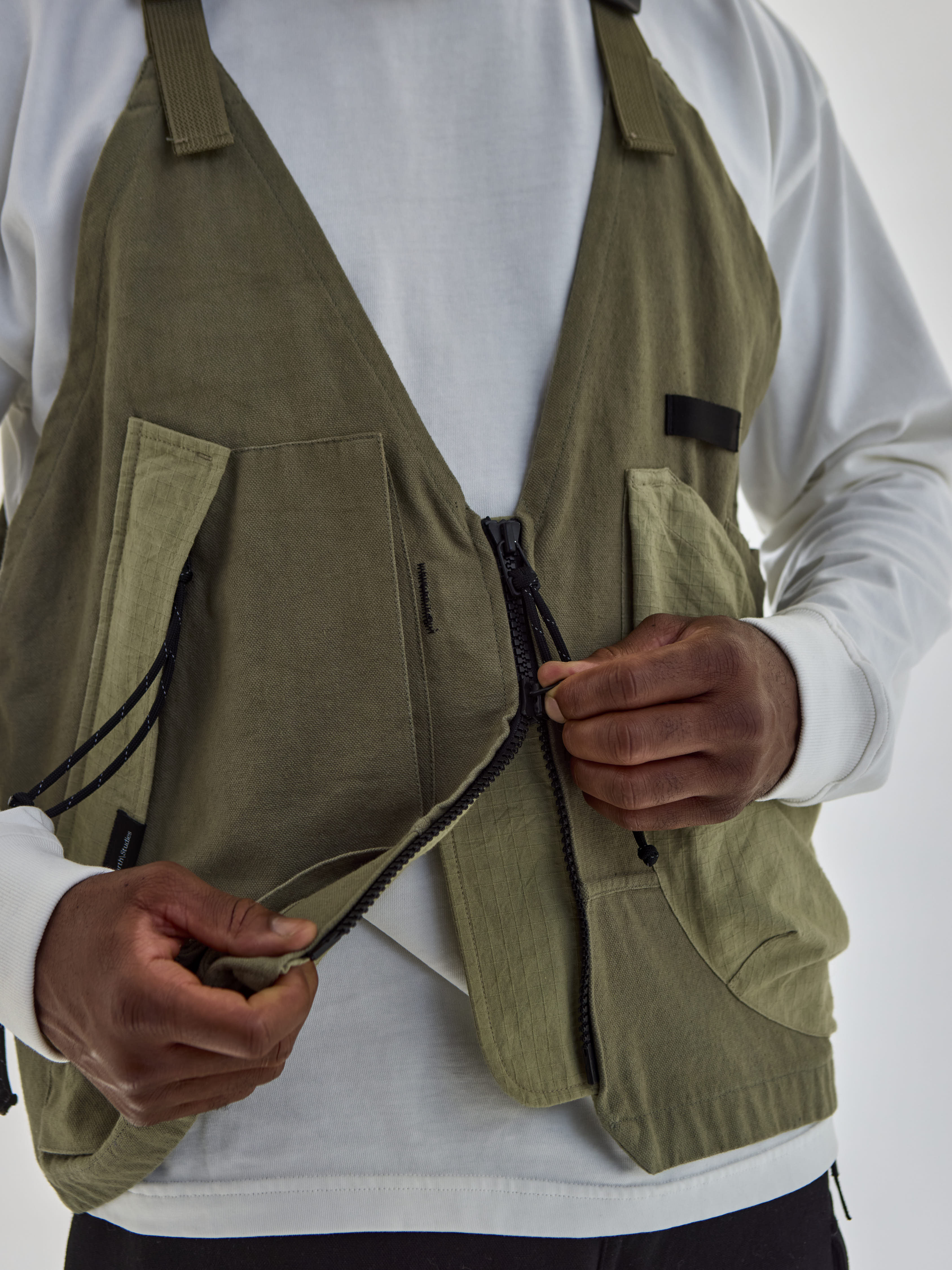 SU-102 Utility Vest in Alpine Stone Strata