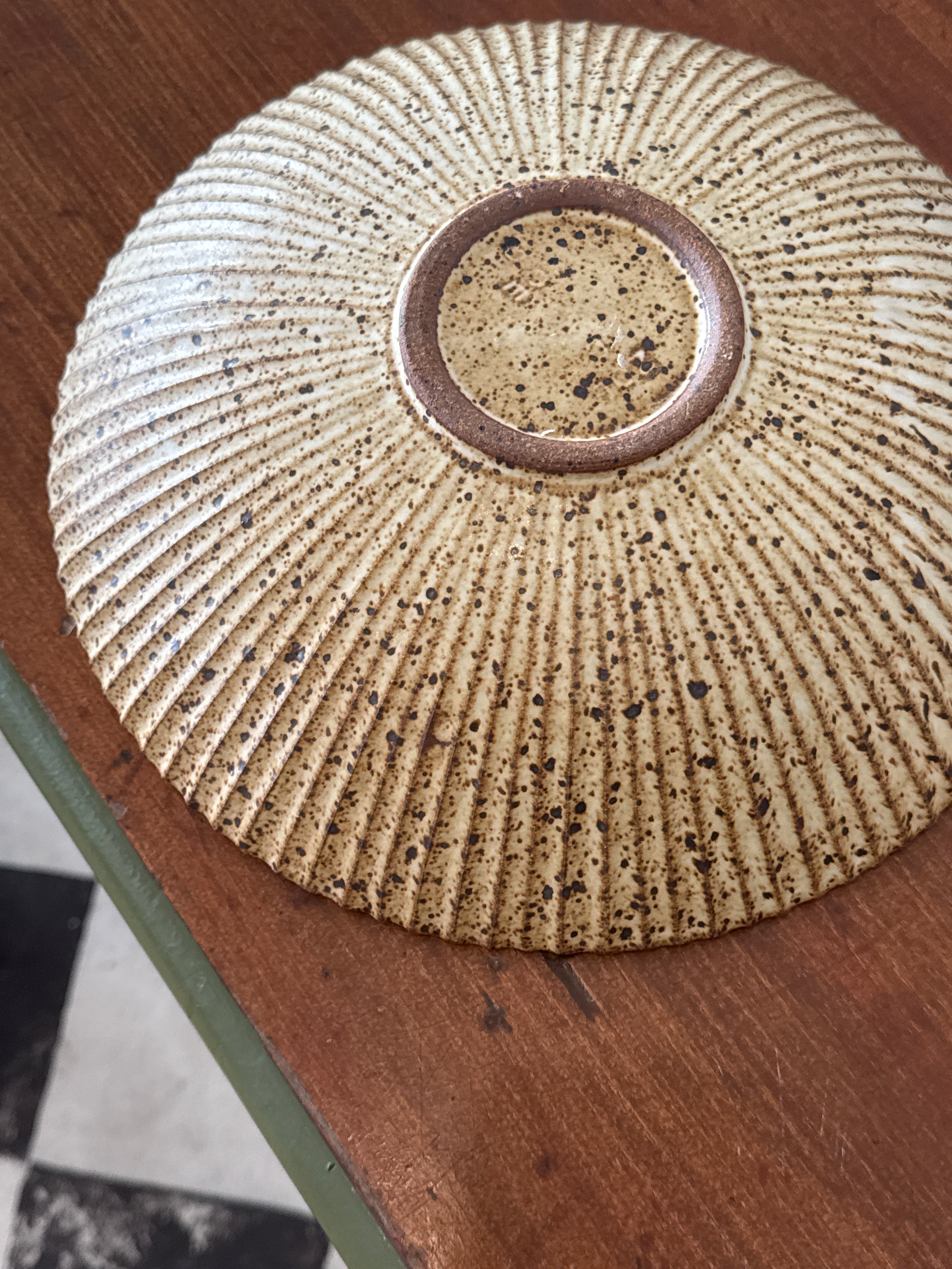 Shallow Bowl in Warm White