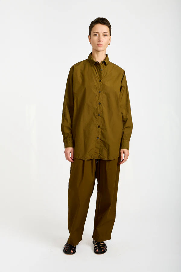 The Elastic Waist Pants in Dark Olive