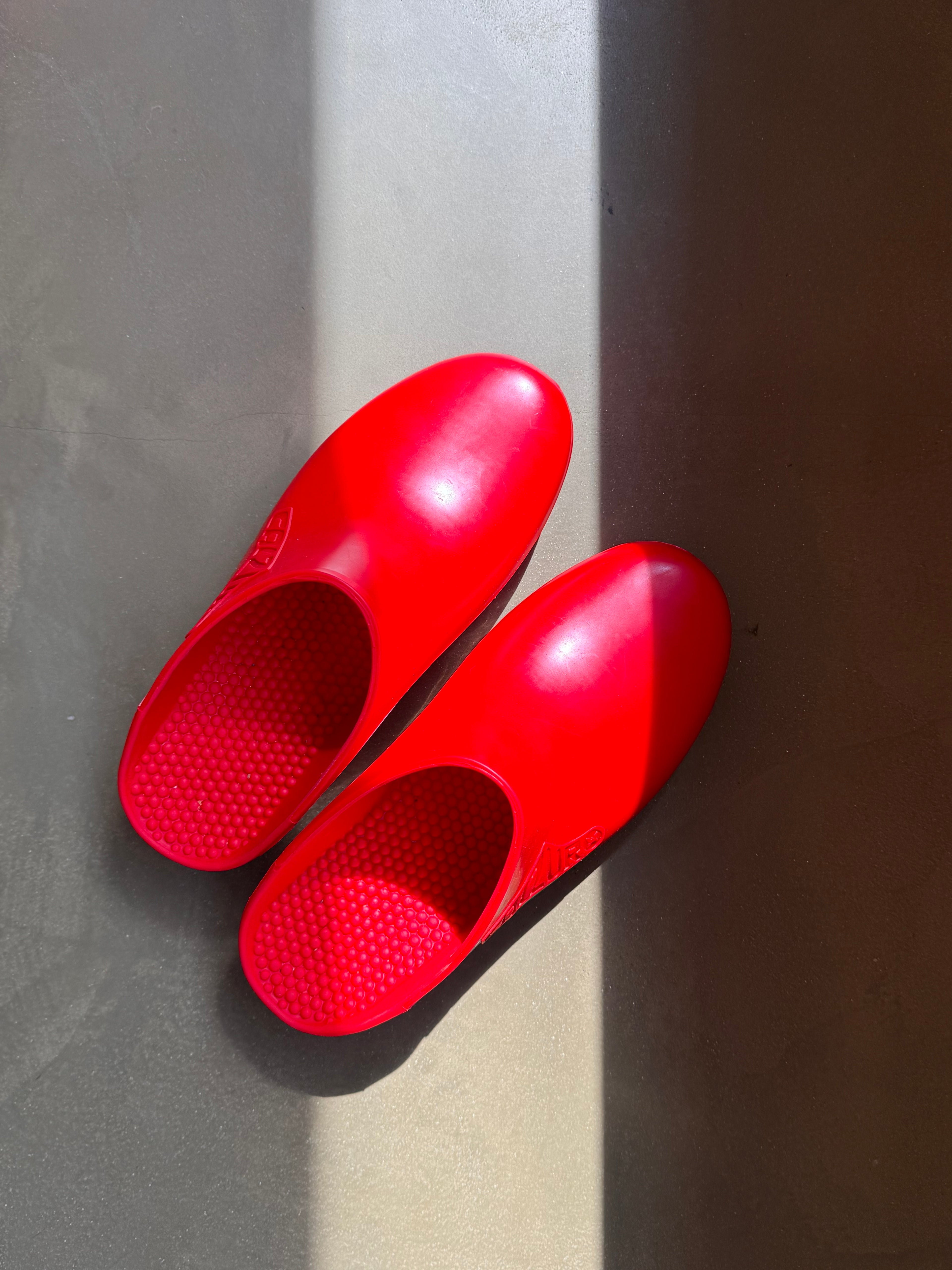 Red Clog
