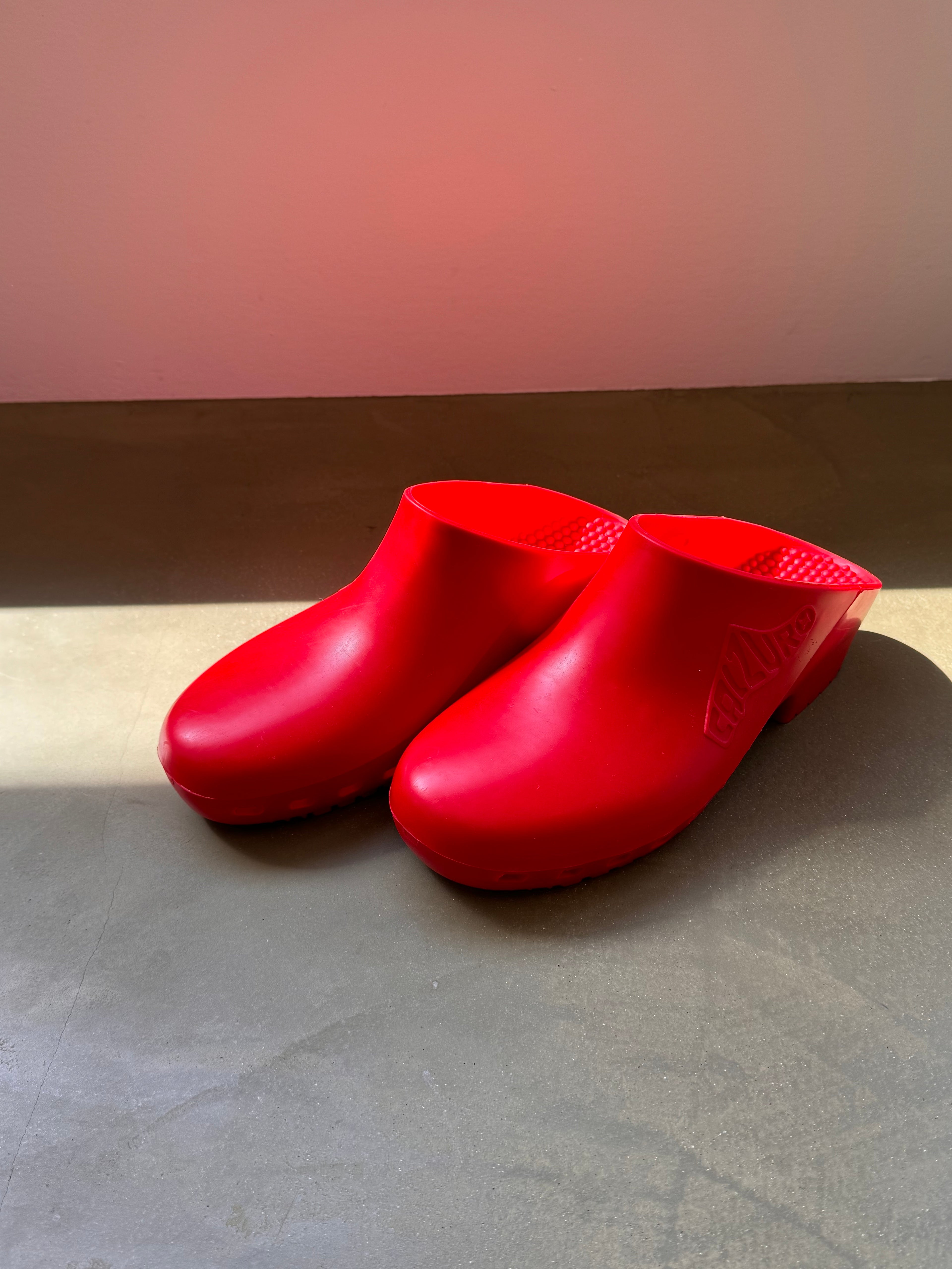 Red Clog