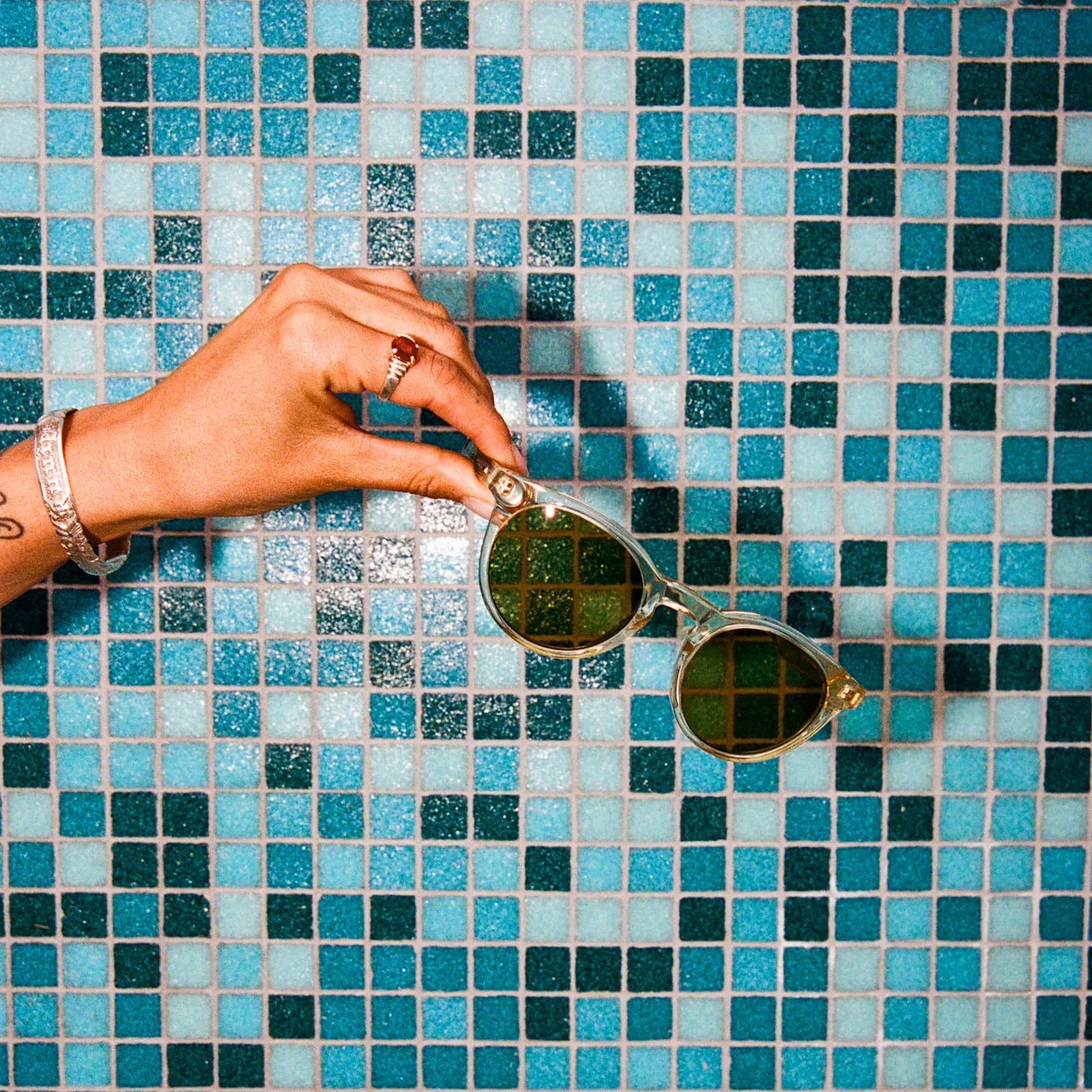 The Shakes Appeal - Champagne Bio Polarized