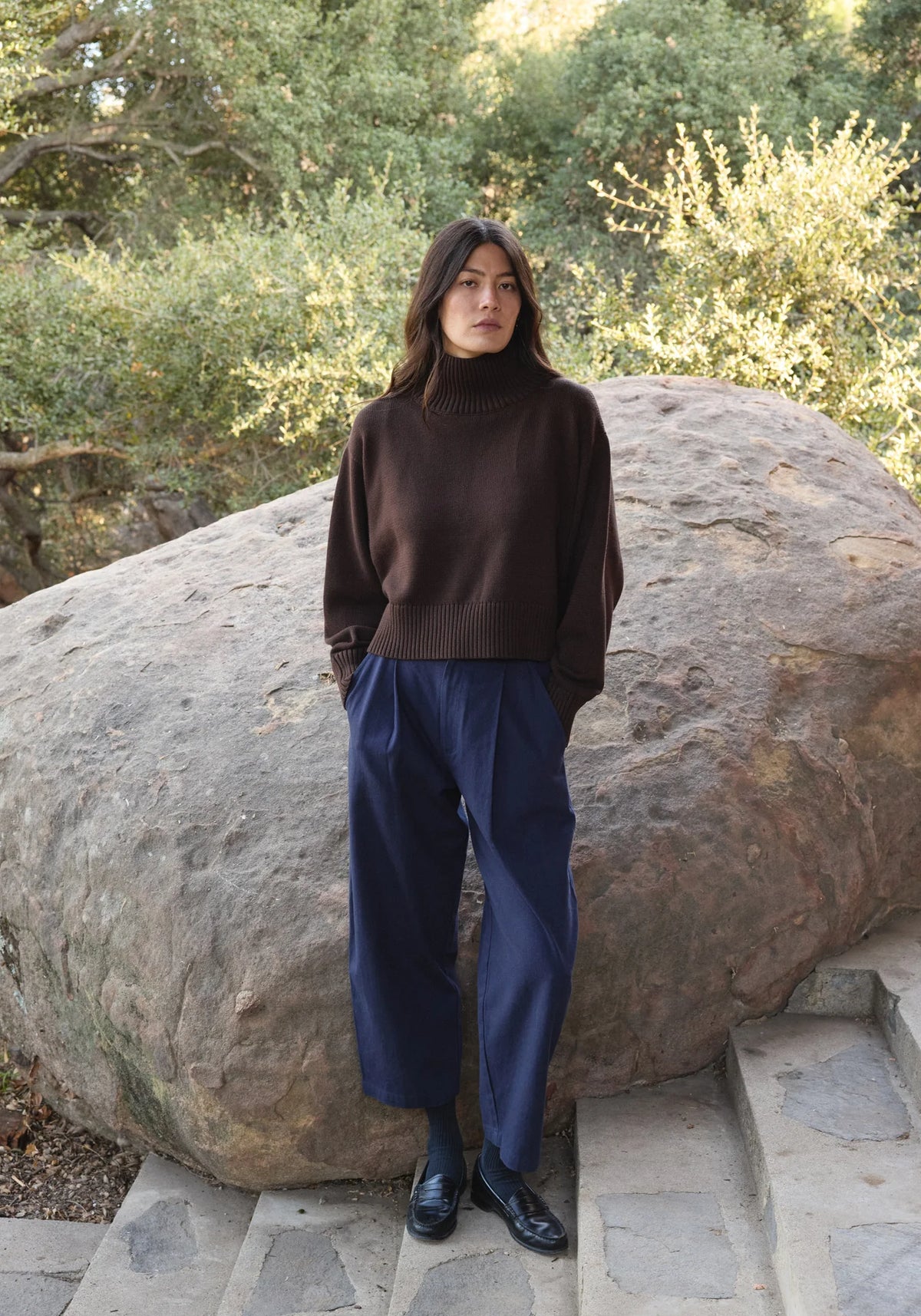 FIRST RITE | Crop Turtleneck in Walnut