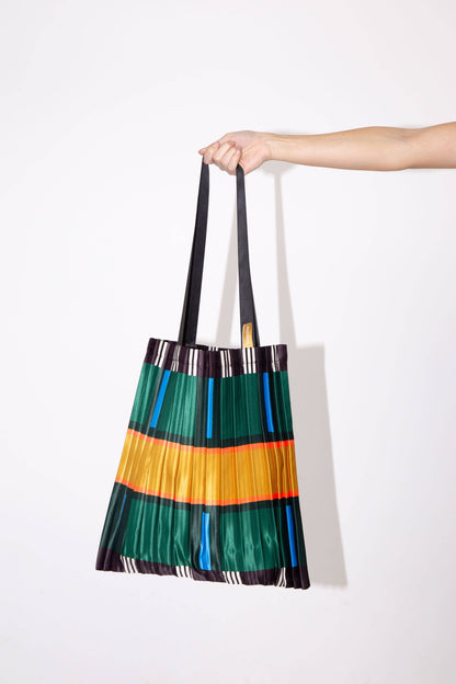 Pleated Tote Bag in Orosei