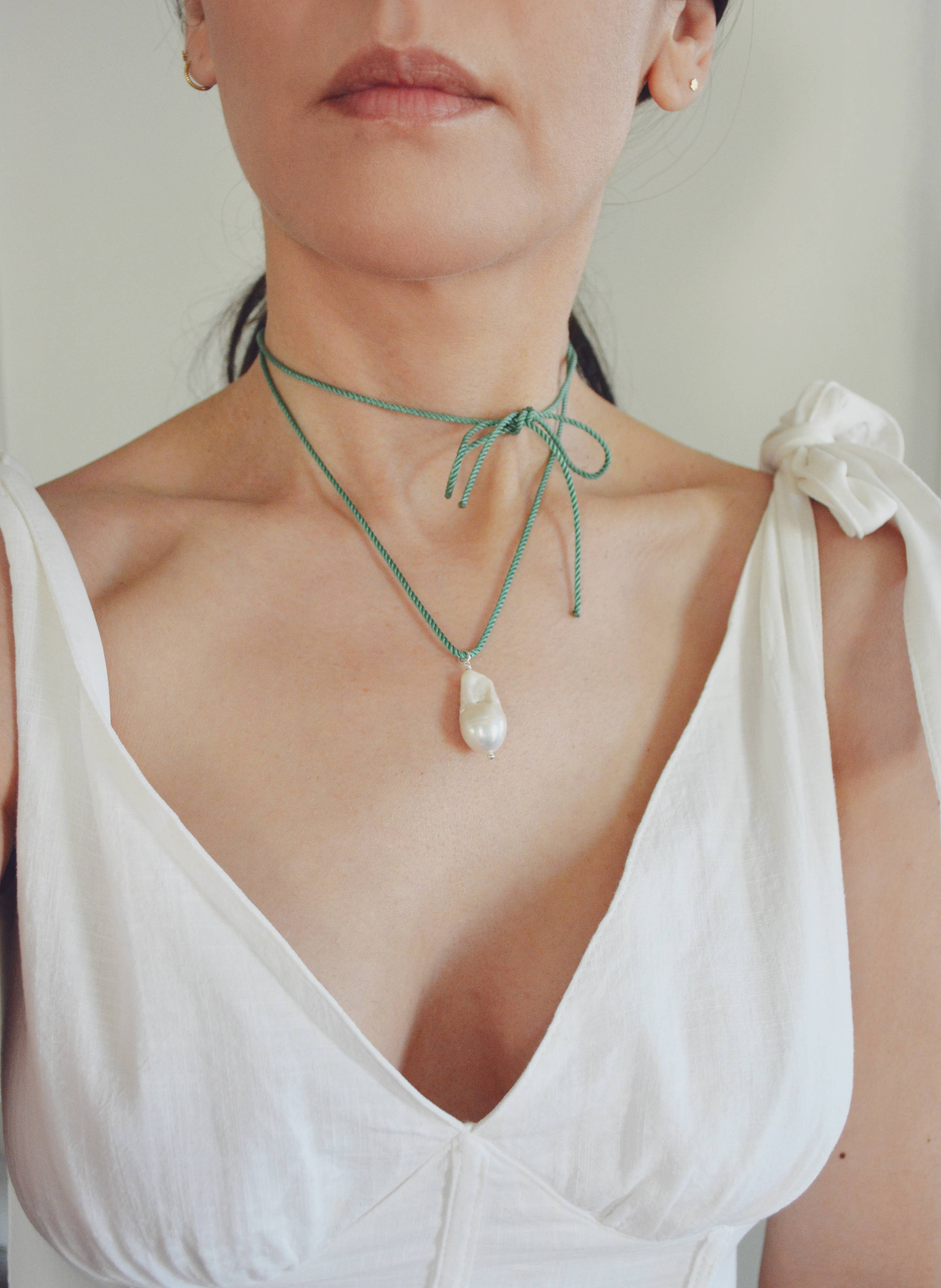 Rope Pearl Necklace