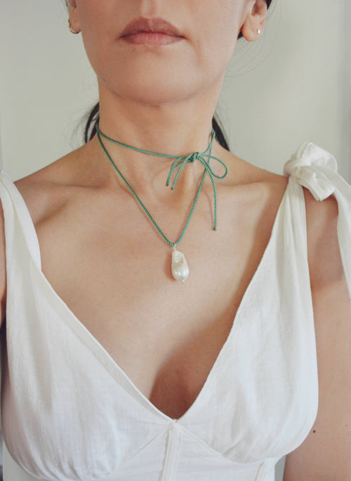 Rope Pearl Necklace