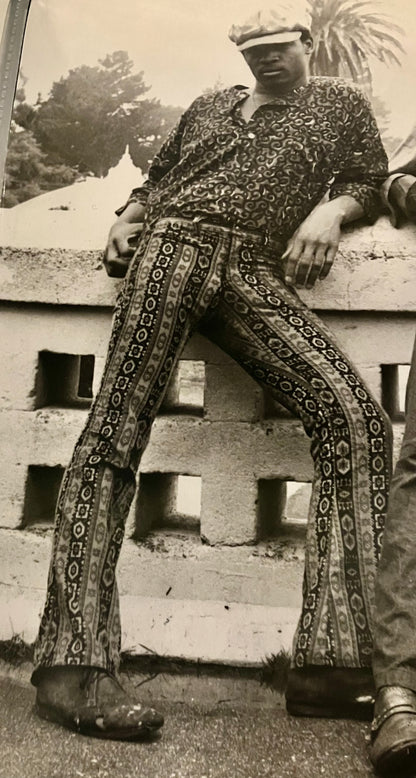 Boots for Sir Lawrence by Mickey McGowan, The Apple Cobbler 1971