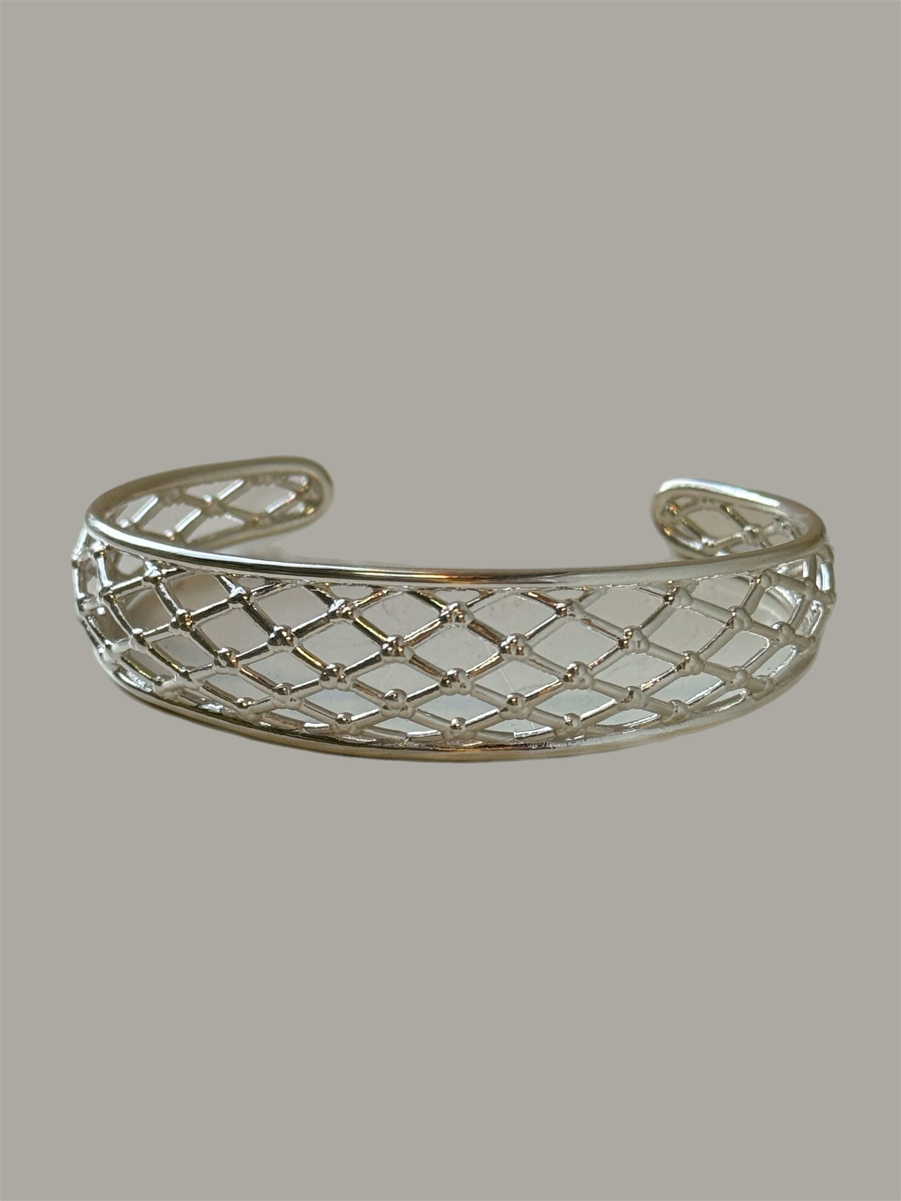 Narrow Netted Cuff
