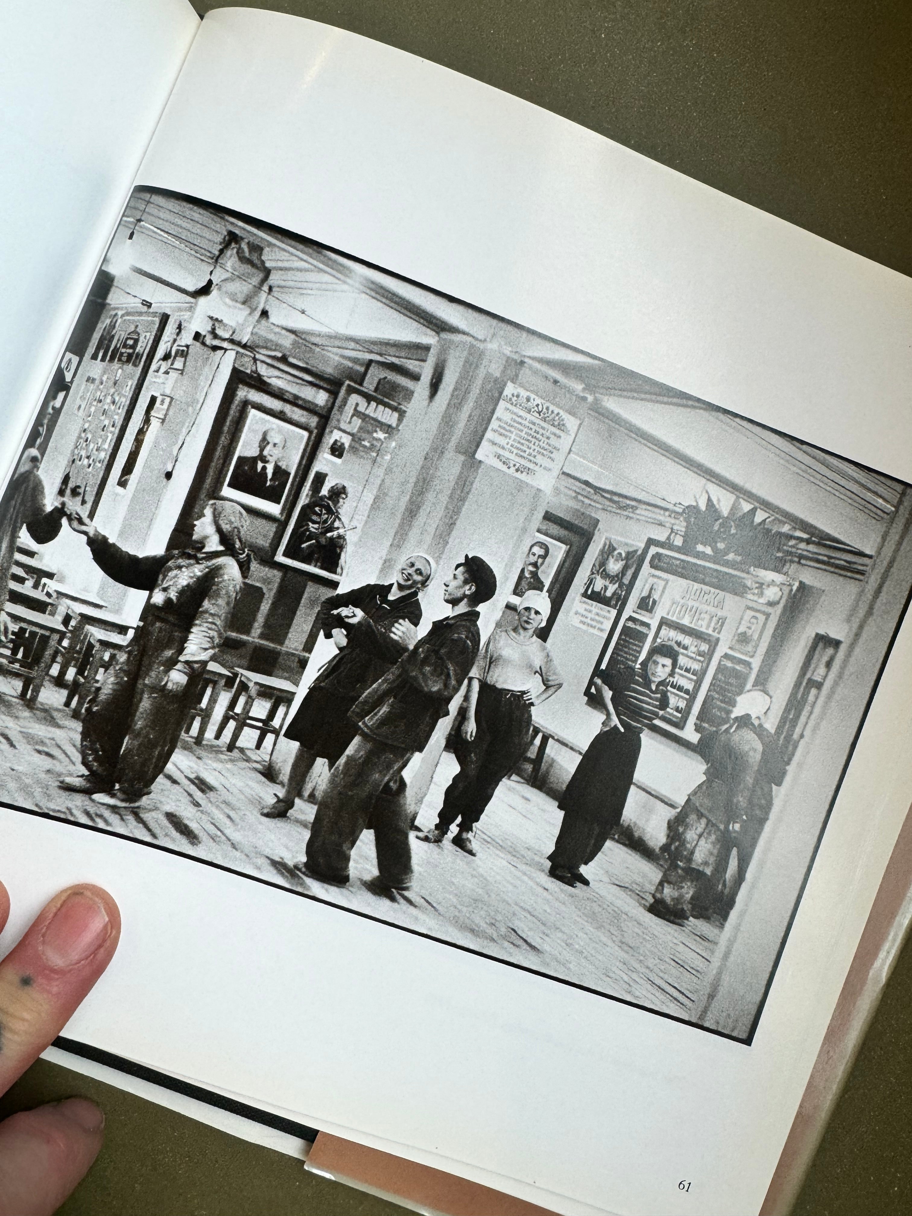 Henri Cartier-Bresson: Masters of Photography Aperture