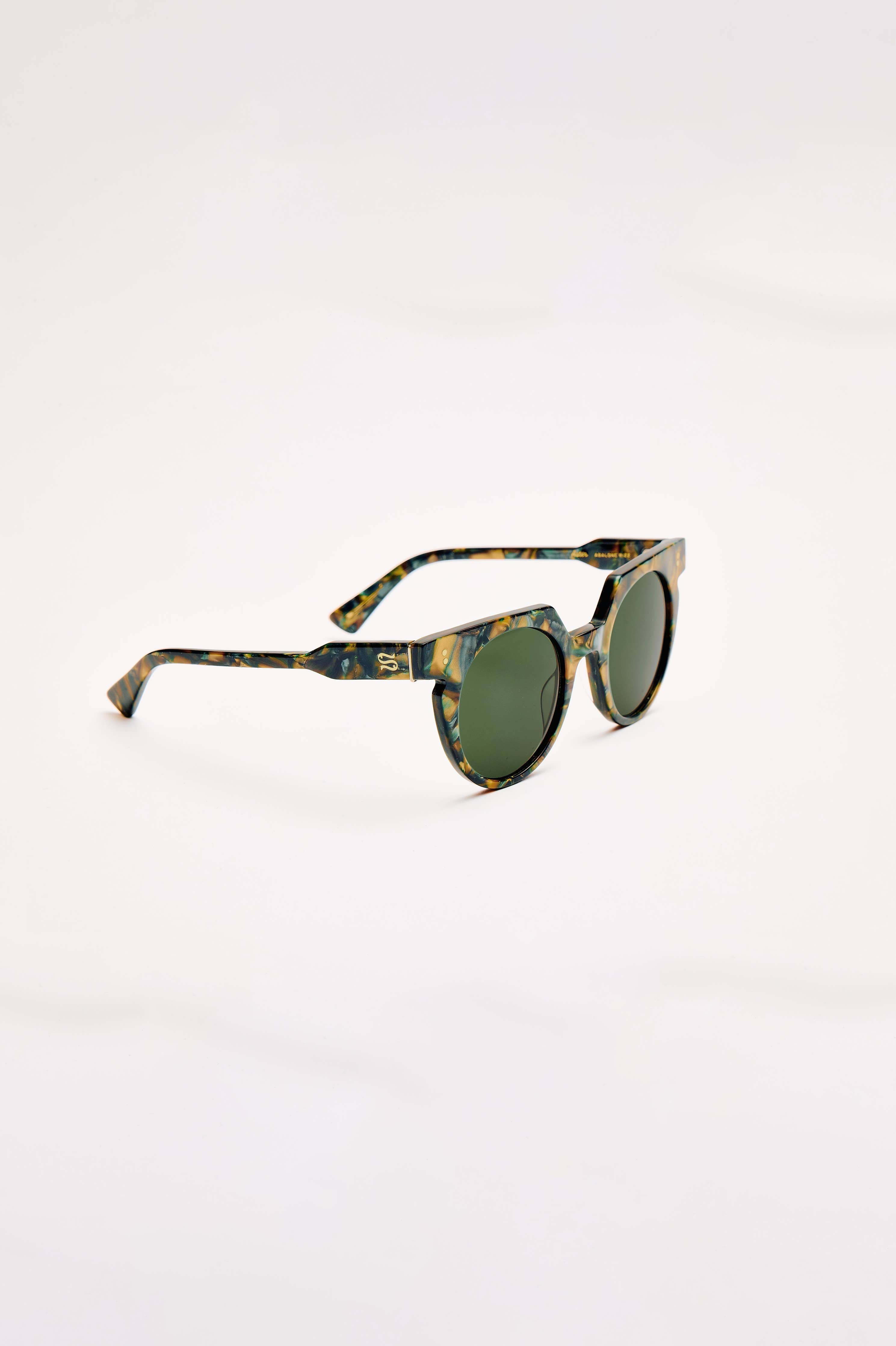 Aster in Abalone Rizz Sunglasses