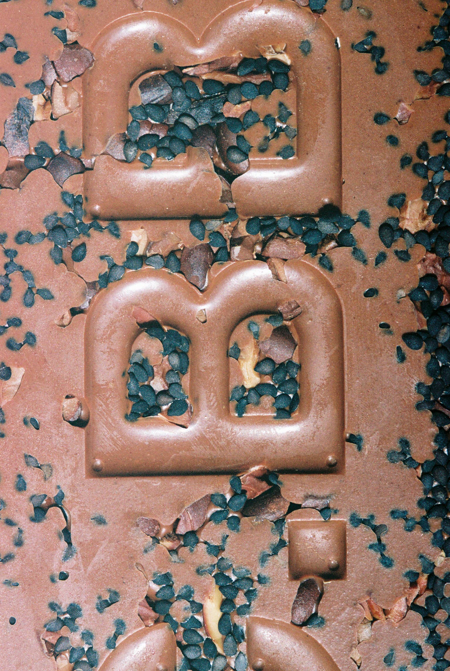 Black Toasted Sesame, Cacao Shell and Nib