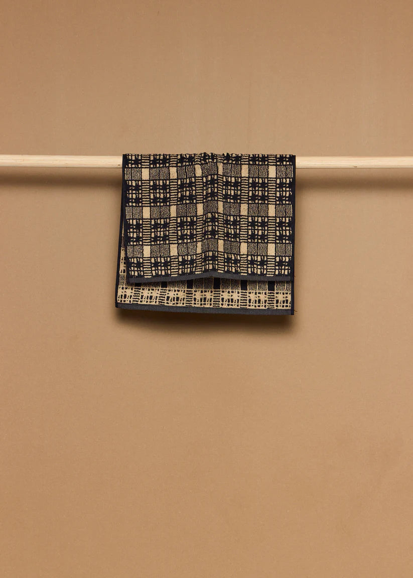 Alma Hand Towel