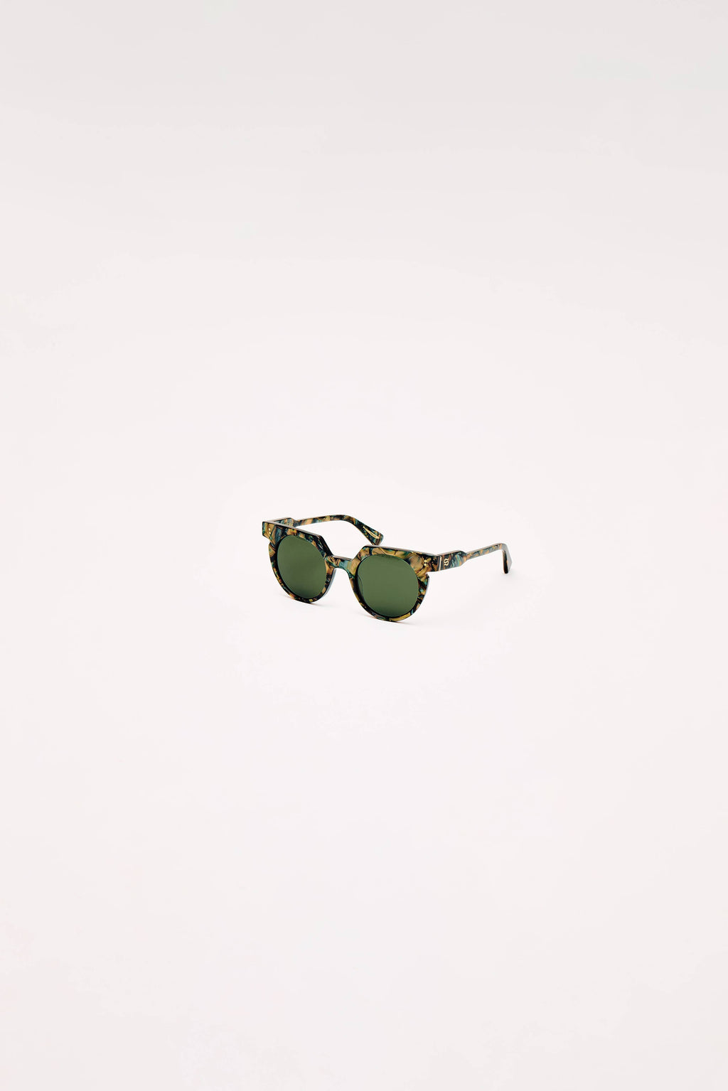 Aster in Abalone Rizz Sunglasses