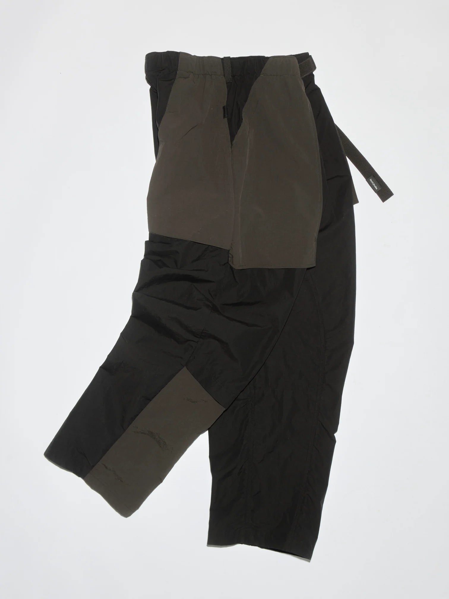 Field Pant in Carbon