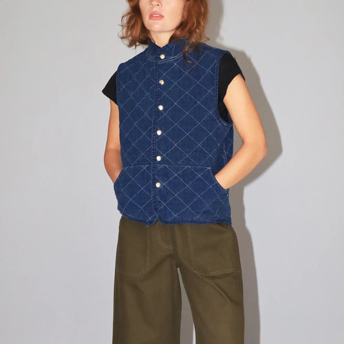Quilted Snap Vest in Navy